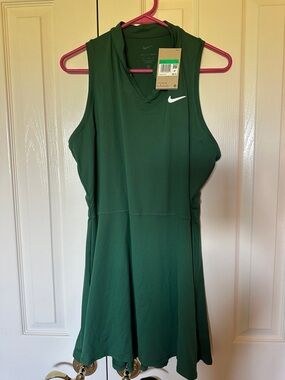 slim fit dress slacks Women's Nike Court Dri-Fit Advantage Tennis Skirt main image 1